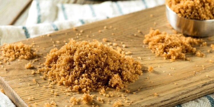 La provincia fomenta la producción de azúcar rubio artesanal