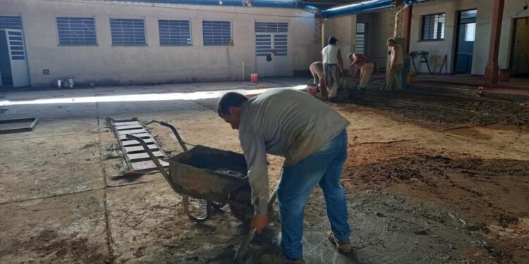 Sin vacaciones: una por una, las obras que se realizan en las escuelas misioneras