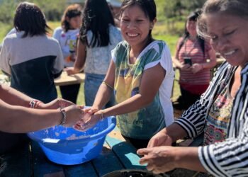 Exitoso taller de intercambio de saberes gastronómicos en comunidad mbya de Hipólito Yrigoyen