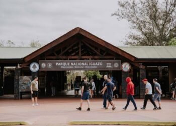 Oficializaron la tasa turística a extranjeros en Misiones