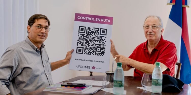 Passalacqua lanzó un sistema digital para controlar la trazabilidad de la madera en las rutas misioneras