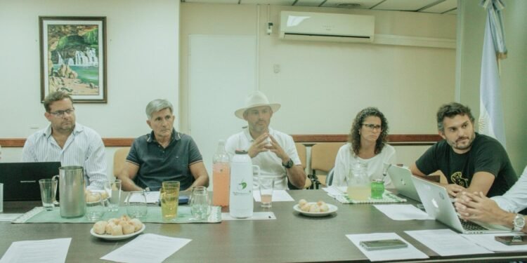 Mesa Yerbatera Permanente: sector productivo avanza en consenso a pesar de la ausencia de los industriales correntinos