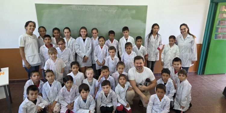 Inversión en Educación: Picada Tarumá Celebra Nueva Escuela