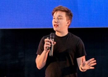 Últimas horas para inscribirse en Misiones Futura: Mateo Salvatto llega a Posadas para el gran lanzamiento