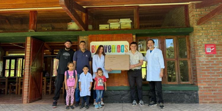 La conectividad digital llega a escuelas rurales de San Pedro a través de Starlink