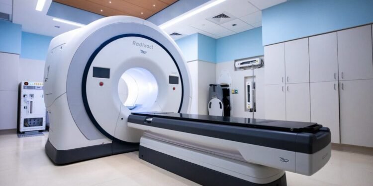 Misiones incorporó tecnología PET en el Instituto del Cáncer: “El hecho de salud más importante del país”