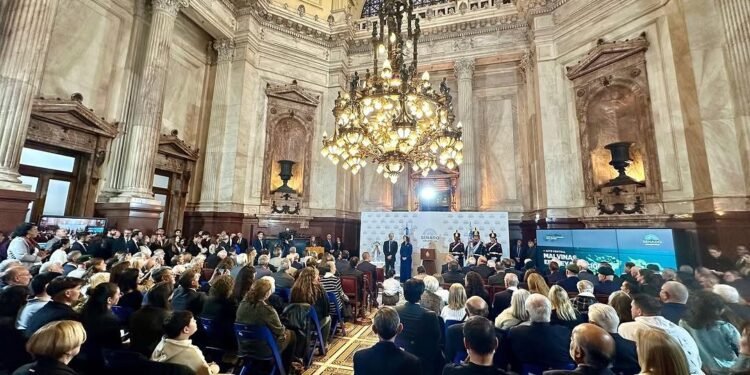 Senadores del Frente Renovador homenajearon a héroes misioneros de Malvinas