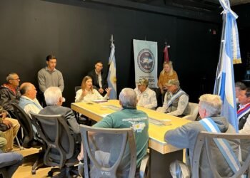 Micaela Gacek: “Es esencial reconocer a todos los argentinos, tanto de la sociedad militar como civil, que participaron en la Guerra de Malvinas. Son verdaderos héroes”
