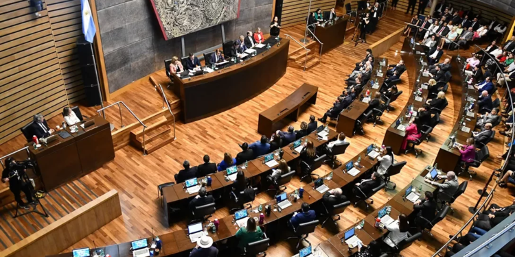 El Frente Renovador Neo presentó sus candidatos para las elecciones legislativas