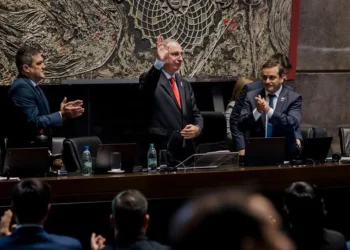 “Un Estado suficiente promueve el desarrollo de un mercado vigoroso para que crezca y genere empleos”