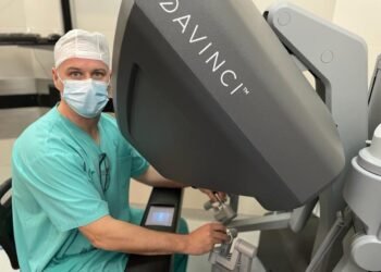 David Rywaka: “La experiencia que tenemos nosotros en cuanto a cirugía robótica no la tiene ningún otro lugar”