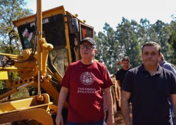 Salud y Educación como banderas