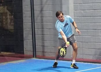 Mientras el Congreso ardía, Diego Hartfield jugaba al pádel: silencio, negocios y desprecio por la Universidad Pública y el Garrahan