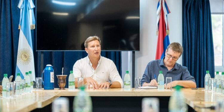 Legislatura misionera: Macias convocó a una reunión a todos los representantes políticos para tratar la crisis yerbatera