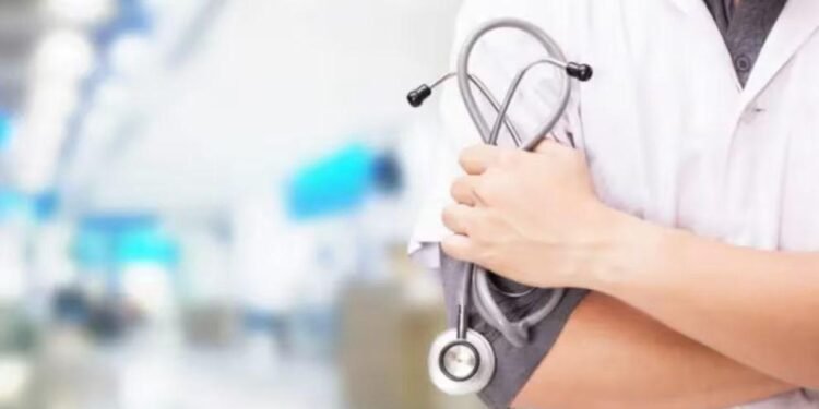 Prepagas aumentan hasta 3,2% en marzo y la desregulación del Gobierno nacional sigue impactando en los bolsillos