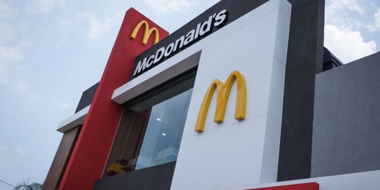 En medio de la recesión nacional, McDonald’s apuesta a Misiones y busca cubrir 60 puestos de trabajo