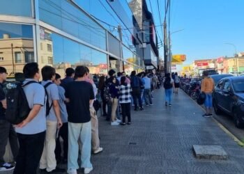 Entre la precarización y el pluriempleo: la crisis económica nacional redefine el mercado laboral en Posadas