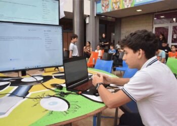 Encuentro en Red: una propuesta para capacitar a jóvenes creadores de contenido digital