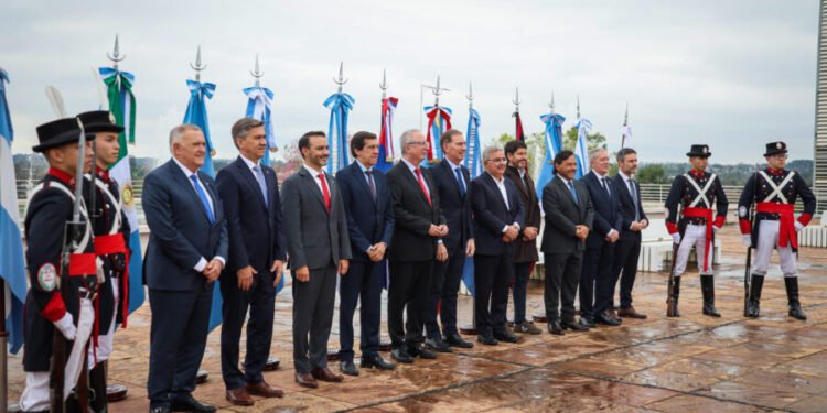 Los intereses misioneros como eje central de la política